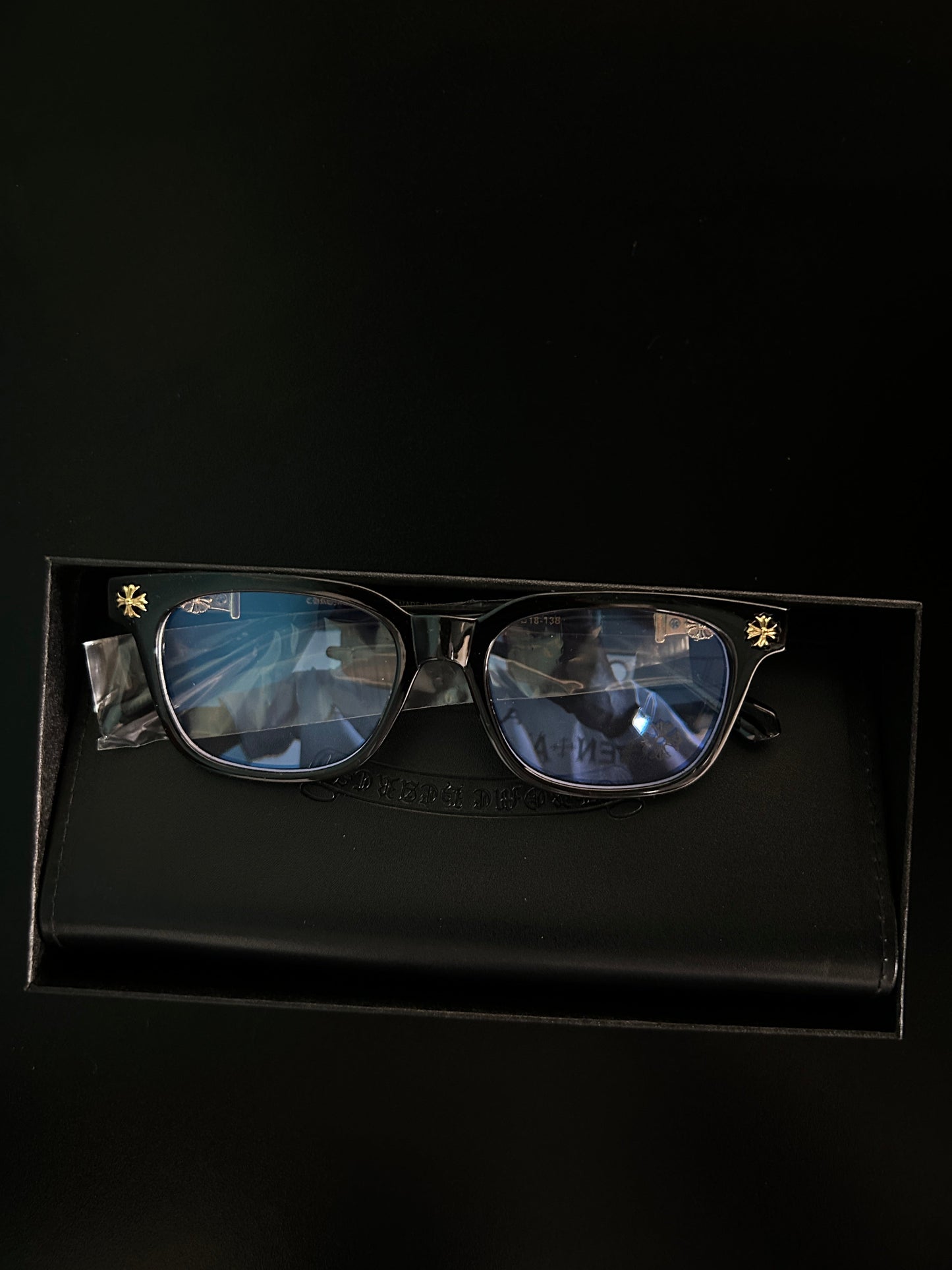 Chrome heart glasses - black & silver badges