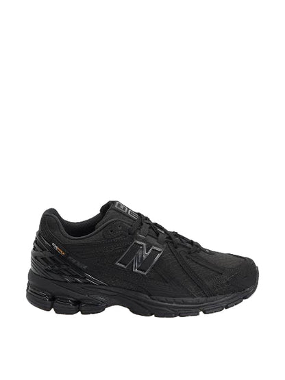 New balance 1906 shoes - black fULLY BOXED